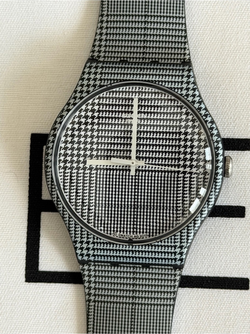 Swatch New Gent "For The Love Of W" SUOB113 Black & White Plaid